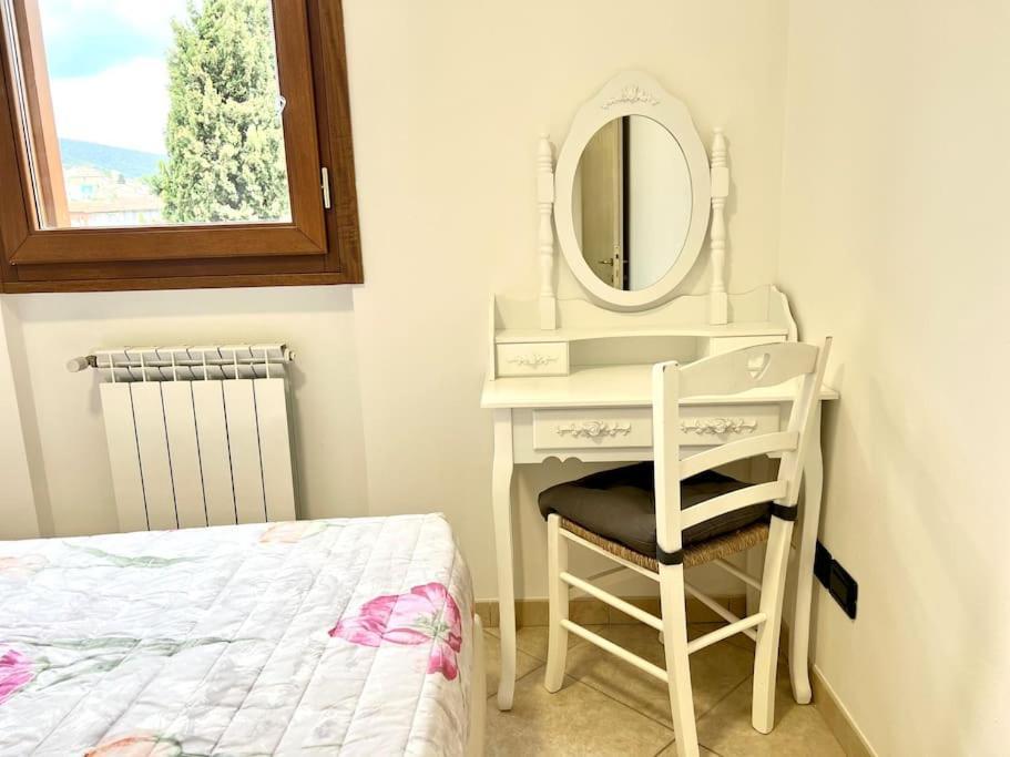 Apartamento Comfyspot Rosia Exterior foto