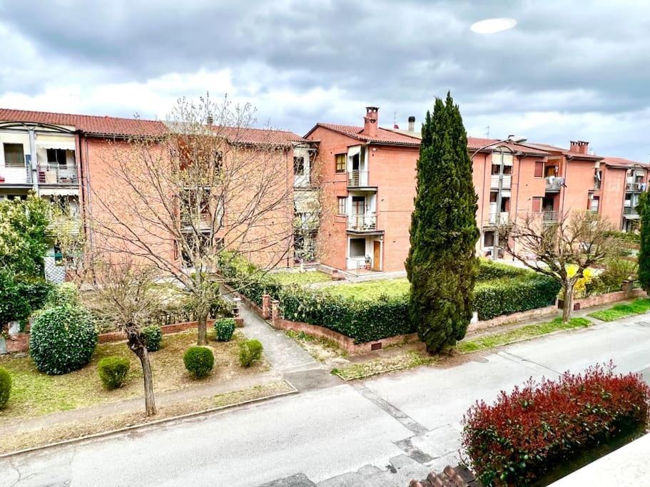 Apartamento Comfyspot Rosia Exterior foto